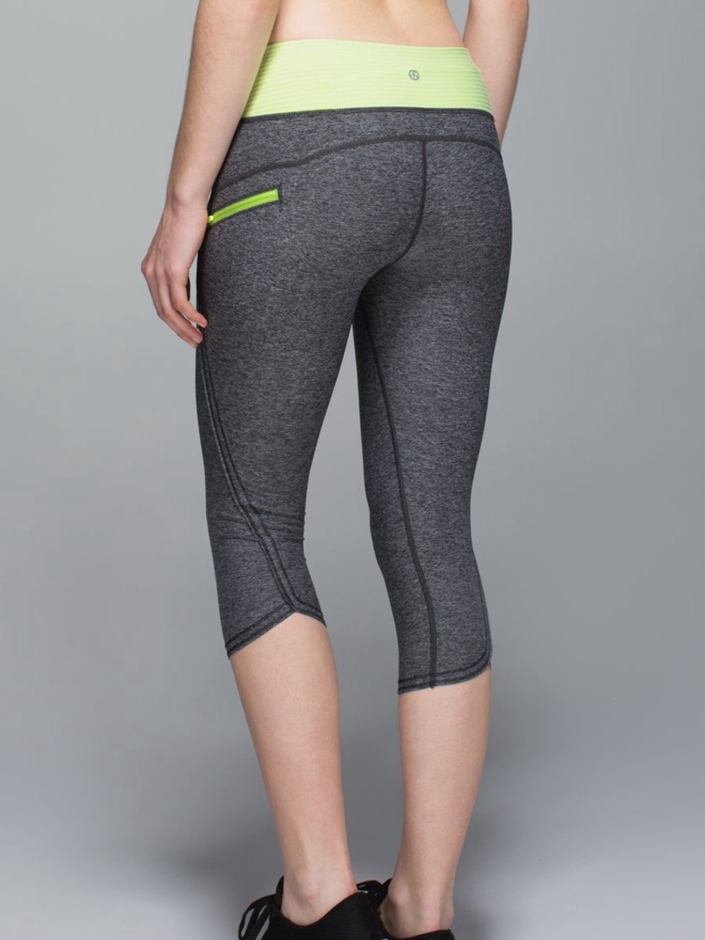 Lululemon Run: Top Speed Crop - Grey/Hyper Yellow